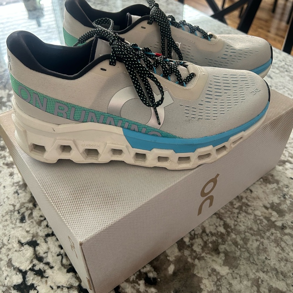 On Cloud Women’s Athletic Shoes Cloud Runner 3— Light Gray with Teal Accents